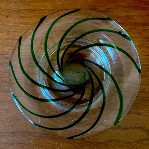 VINTAGE LEAD CRYSTAL FLAT CANDY DISH CLEAR WITH GREEN SWIRL EUC